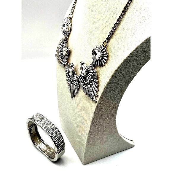 Vintage-Style Rhinestone Necklace & Bracelet Set Intricate Art Deco Design - Picture 7 of 11